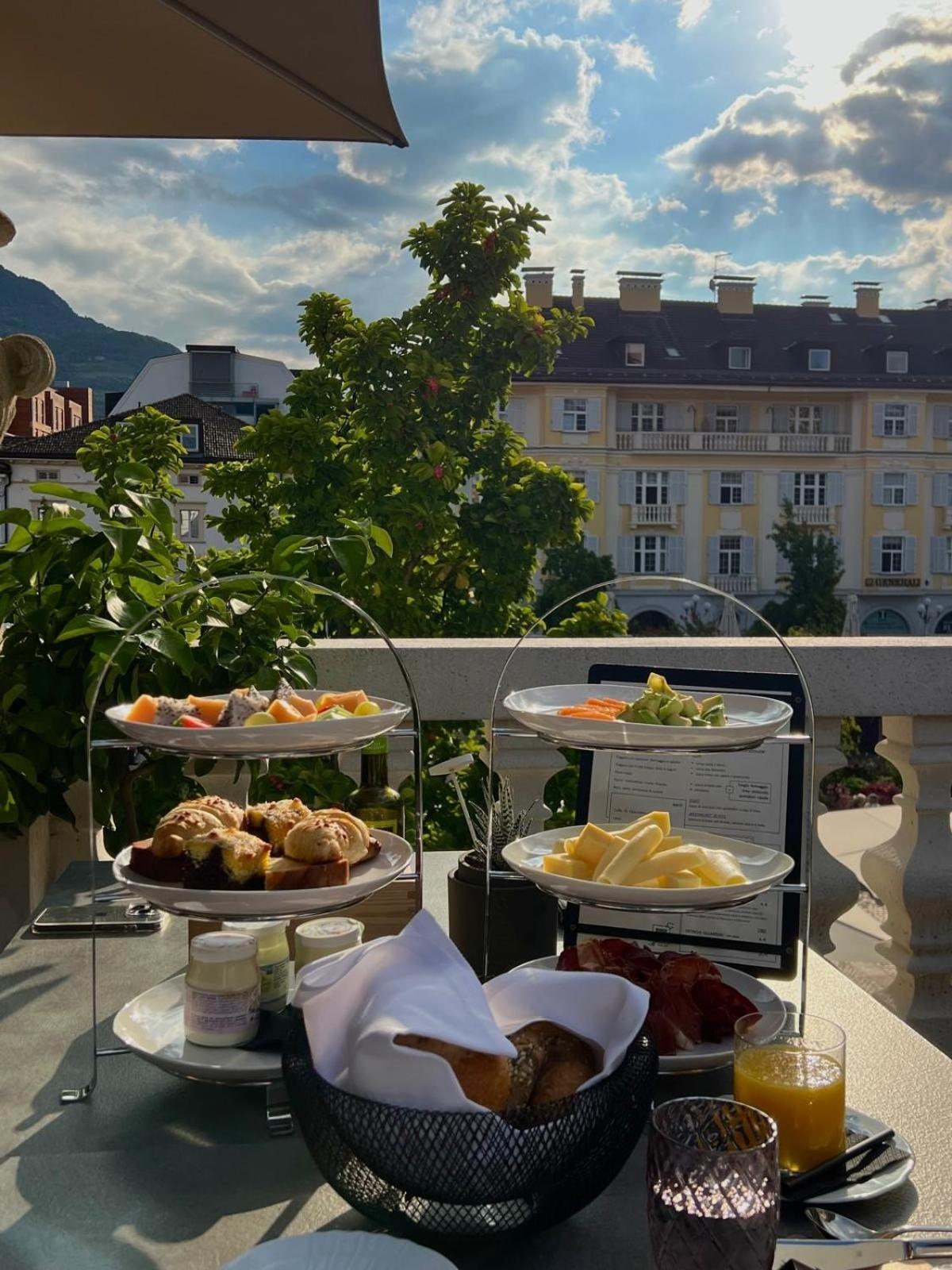 Meta Suites Historic City Living Болзано Екстериор снимка