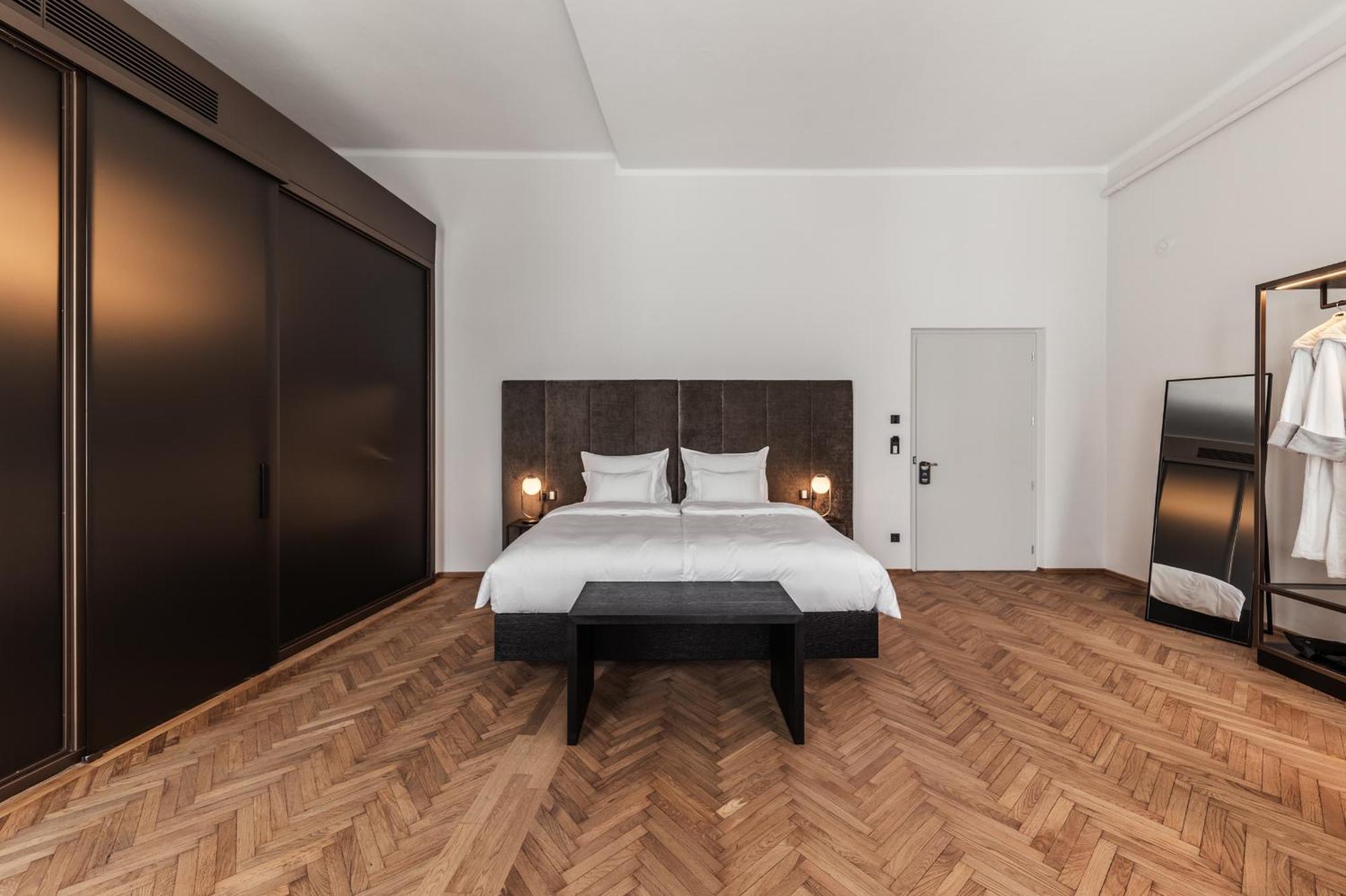 Meta Suites Historic City Living Болзано Екстериор снимка