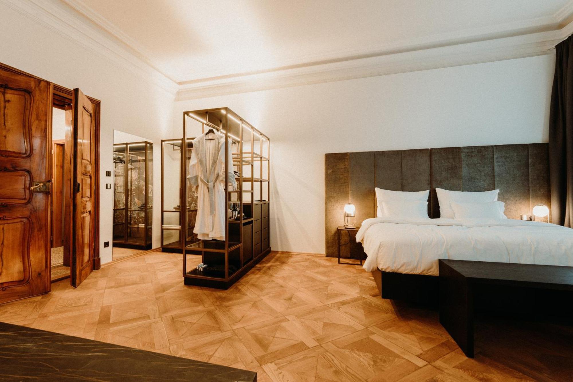 Meta Suites Historic City Living Болзано Екстериор снимка
