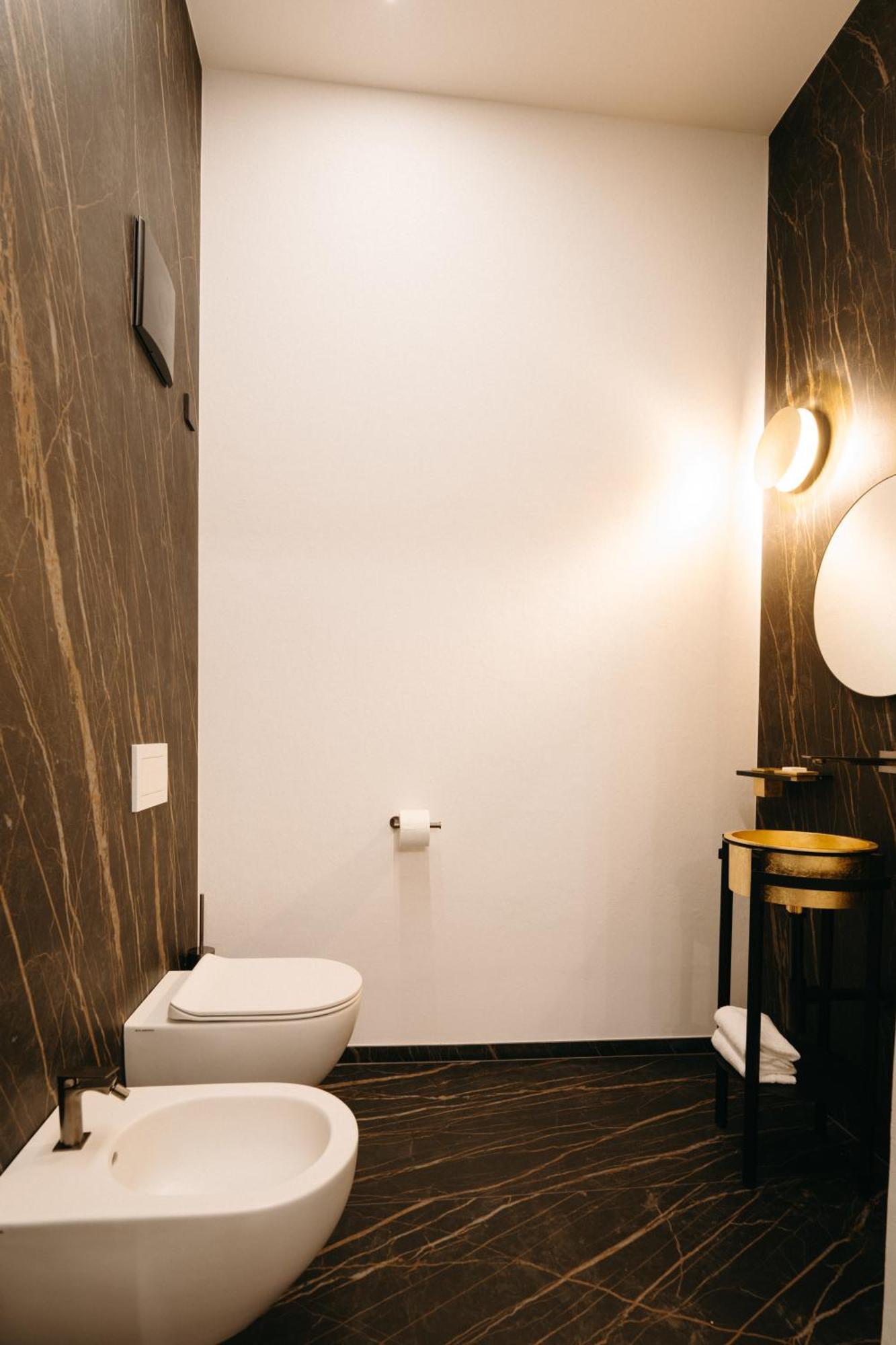 Meta Suites Historic City Living Болзано Екстериор снимка